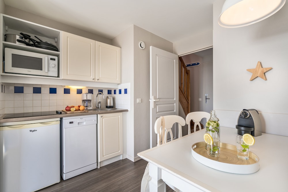 Apartment 5 people - 1 bedroom - Duplex - Terrace or balcony - Sea view photo 2