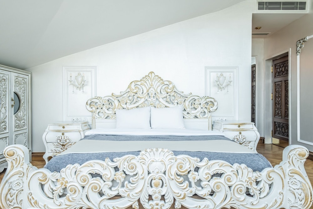 Villa photo 2