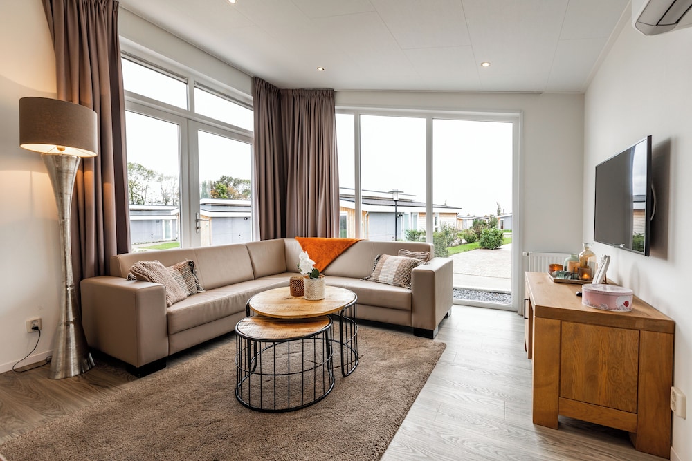 Comfort Bungalow, Non Smoking, Patio (Biebosch) photo 3