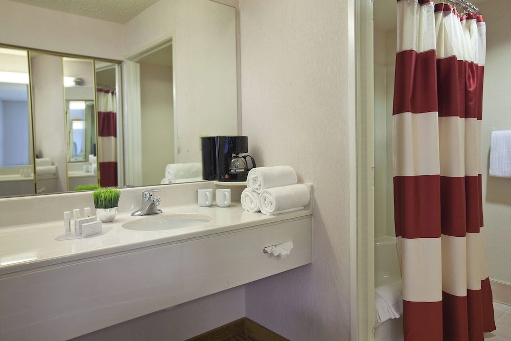 Room, 1 King Bed (Spa) - Photo 4