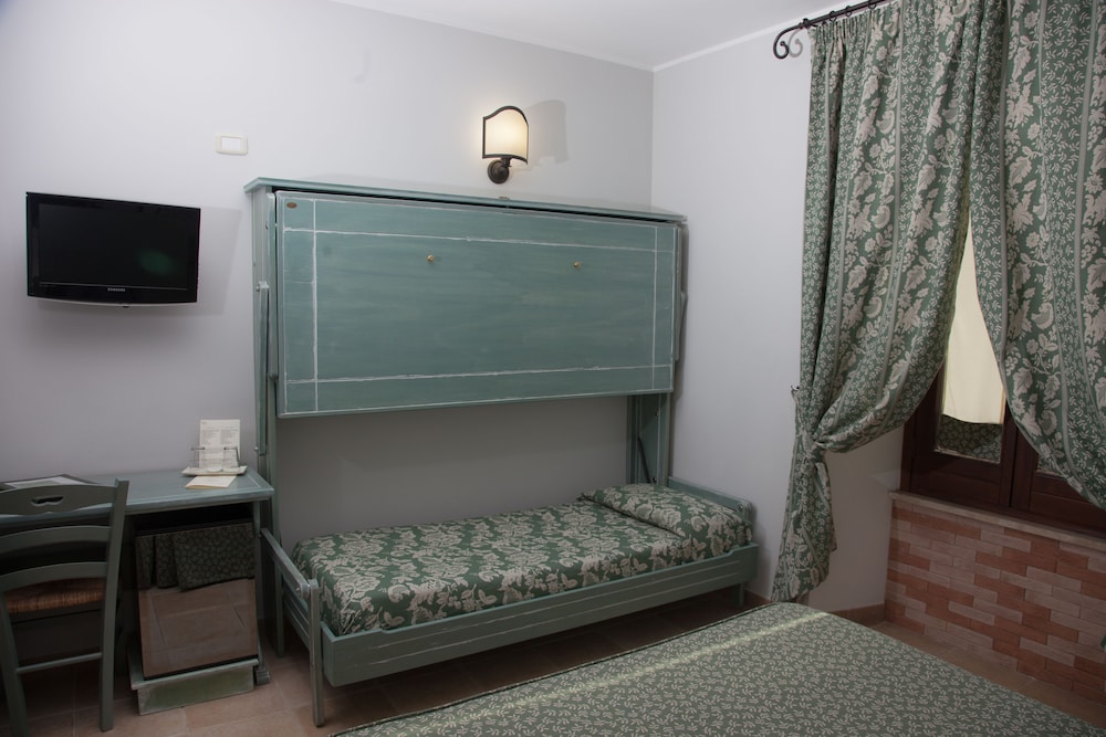 Triple Room photo 2