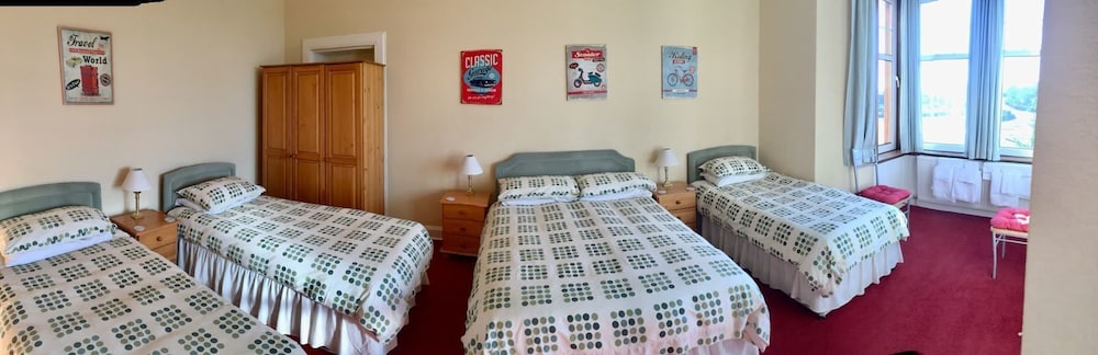 Family Room (Large) photo 1