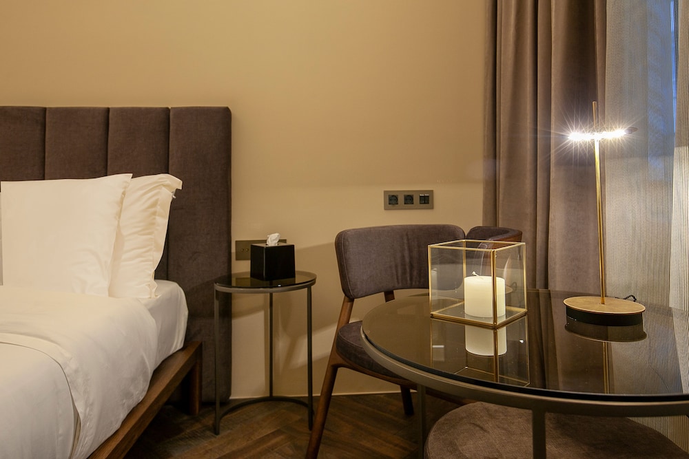 Standard Athenian Room photo 3