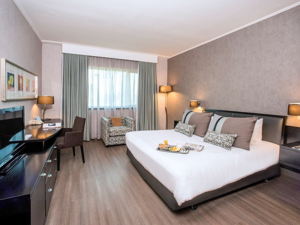 Superior Room, 1 Queen Bed - Photo 6