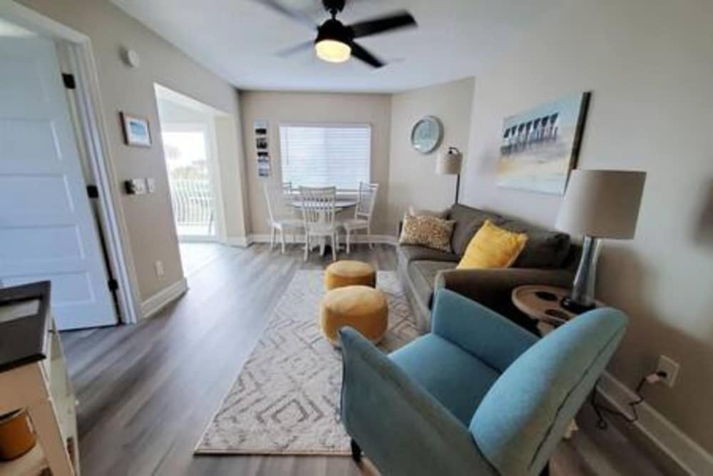 Apartment photo 1