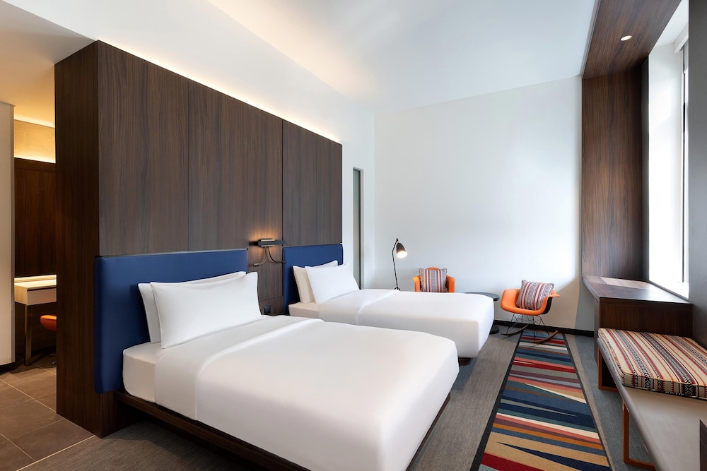 aloft, Room, 2 Twin Beds photo 2