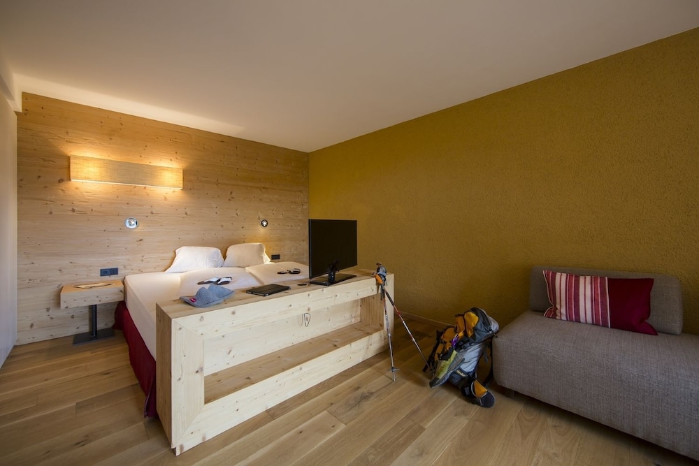 Superior Double Room, Mountain View photo 2