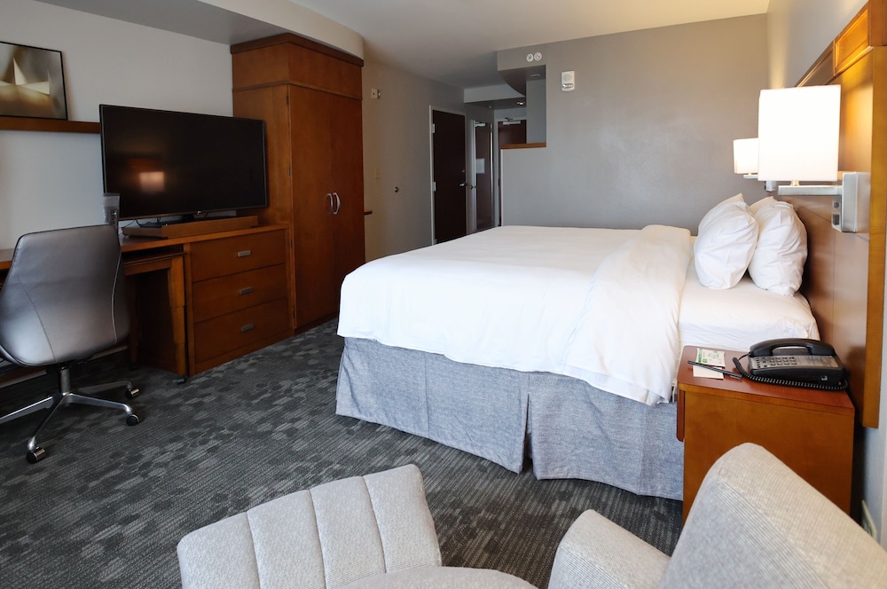 Room, 2 Queen Beds (Mobility/Hearing Access, Transf Shwr)