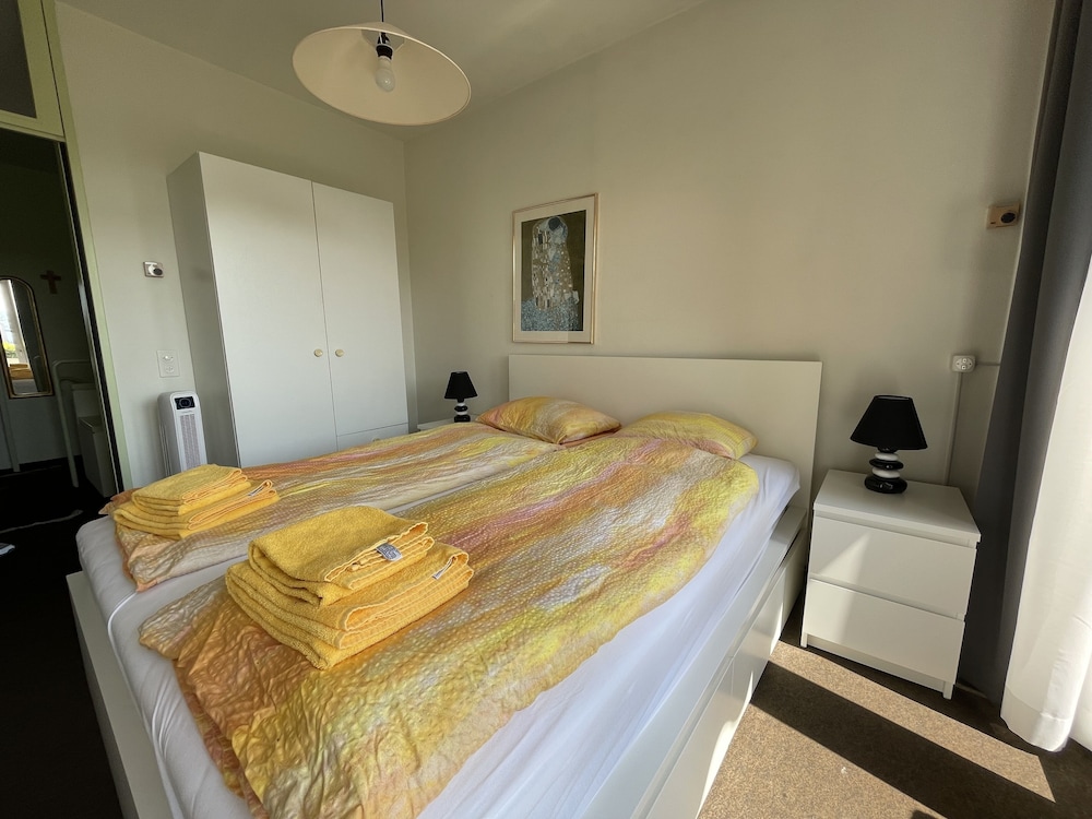 Standard Apartment, 2 Bedrooms, Pool Access, Garden View photo 2