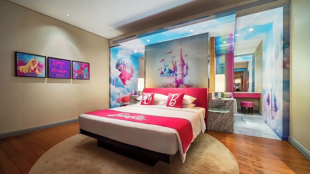 Room (BARBIE® ) photo 2