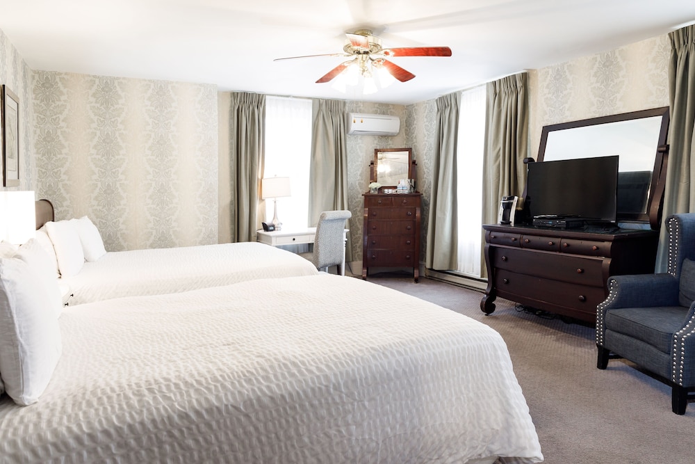 Comfort Double Room, 2 Queen Beds photo 1