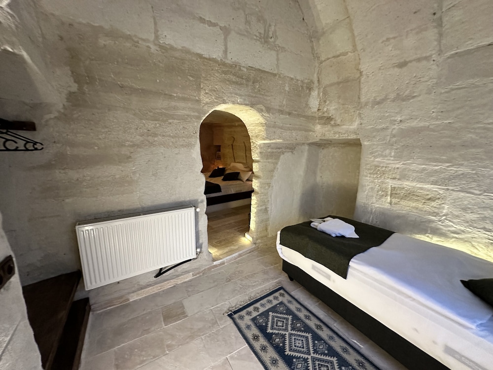 Luxury Triple Room photo 2