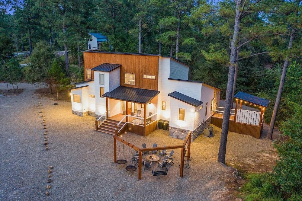Cabin, 4 Bedrooms photo 2