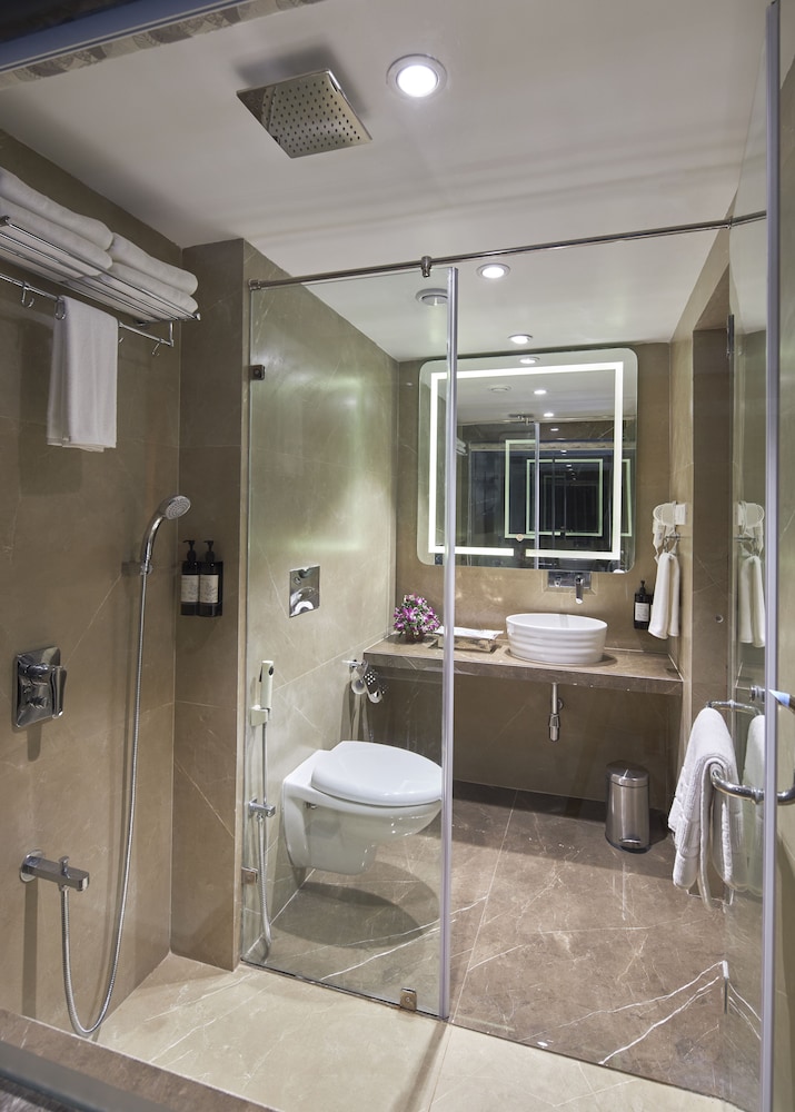 Club Double Room - Photo 2