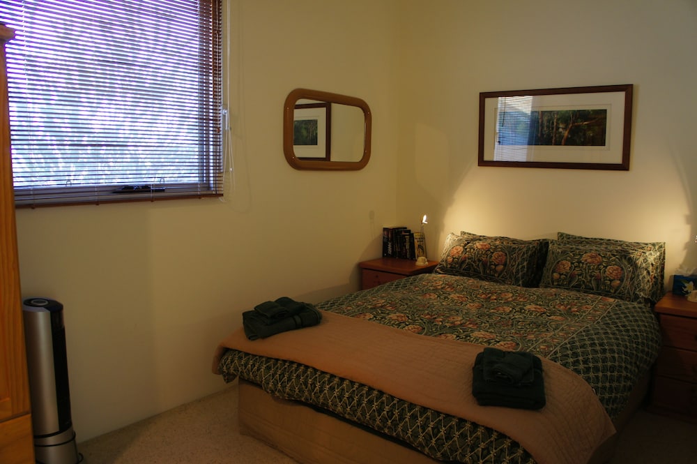 Exclusive Apartment, 2 Bedrooms, Beach View, Beachfront