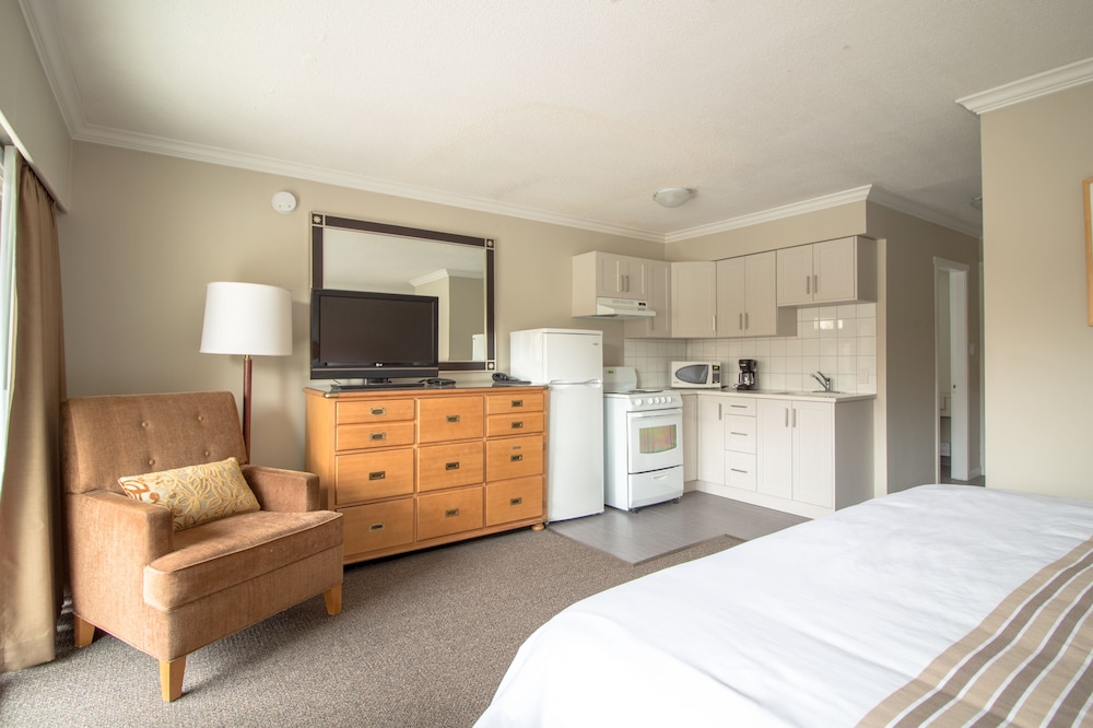 Deluxe Suite, 2 Bedrooms, Kitchen photo 1
