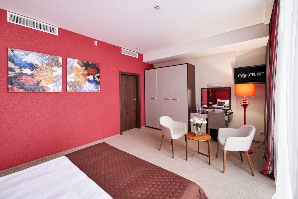 Executive Suite photo 2