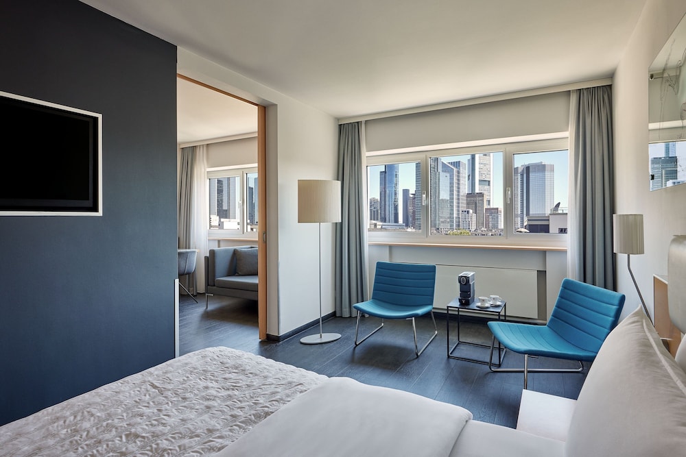 Junior Suite, 1 King Bed