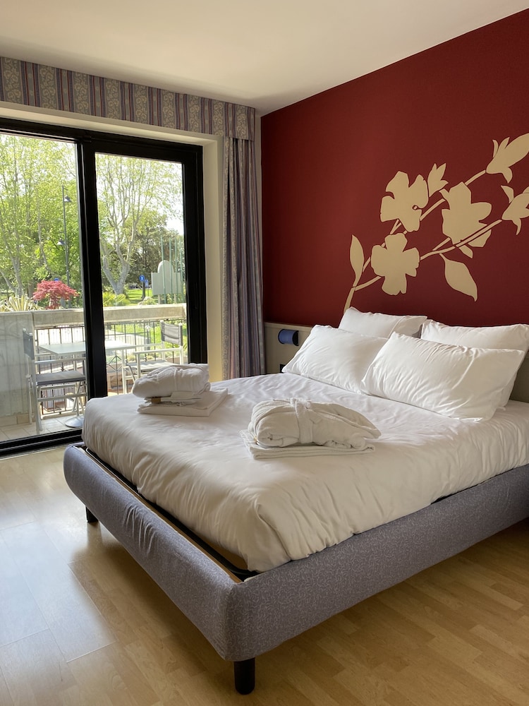 Basic Room photo 1