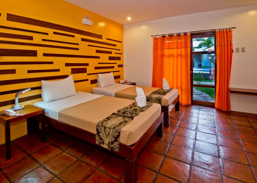 Standard Deluxe Room, 2 Single Beds photo 1
