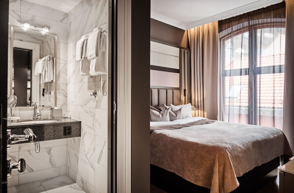 Superior Room, City View photo 3