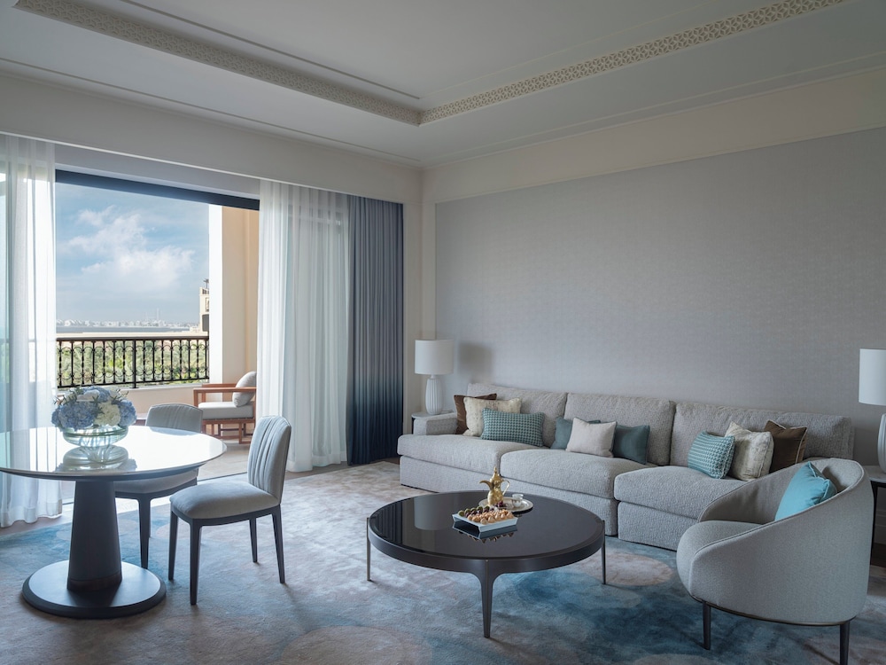 Suite, 1 King Bed, Sea View (Jumeirah) - Photo 4