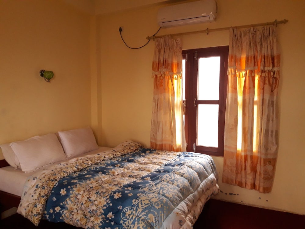 Deluxe Double Room, 2 Bedrooms, Balcony, Garden View