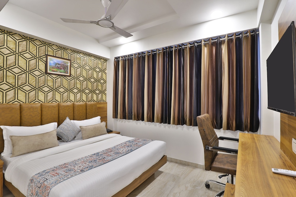 Deluxe Room - Photo 1