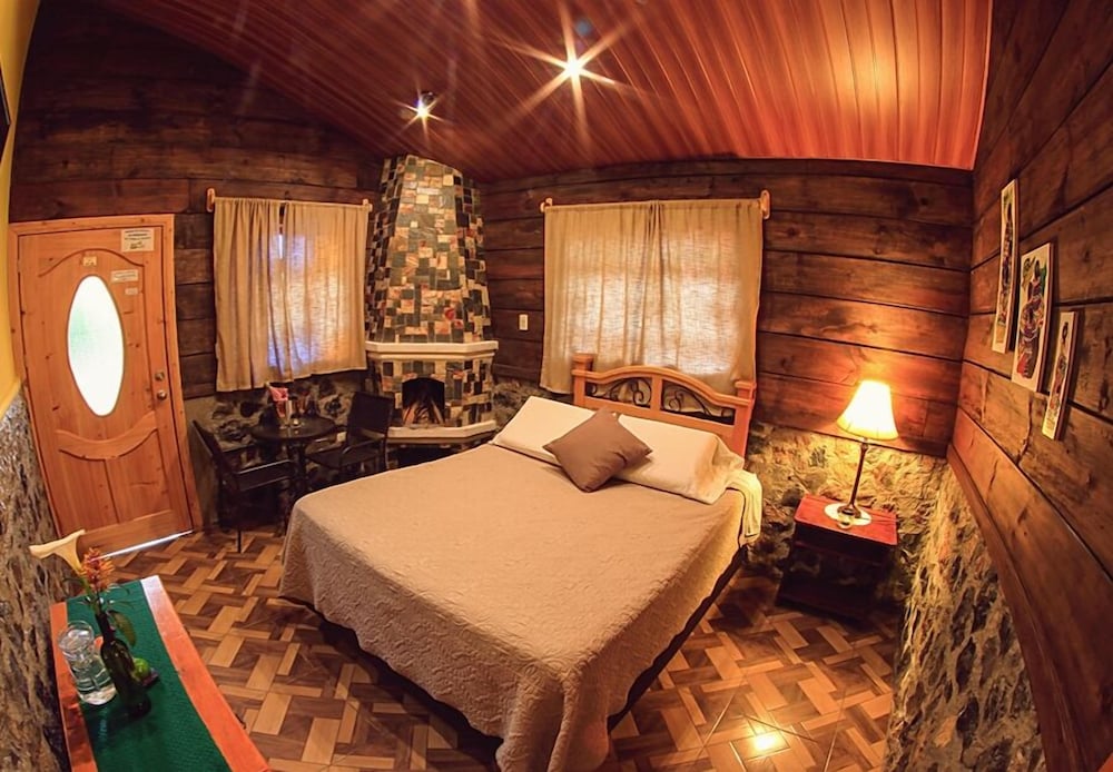 Junior Cabin, Mountain View