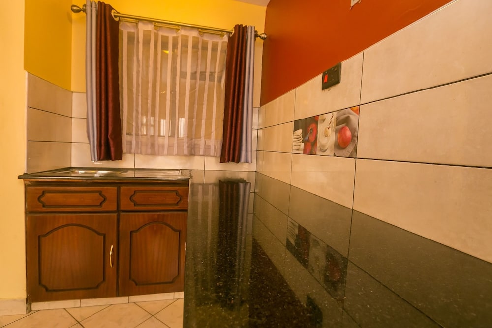 Deluxe Double Room - Photo 12