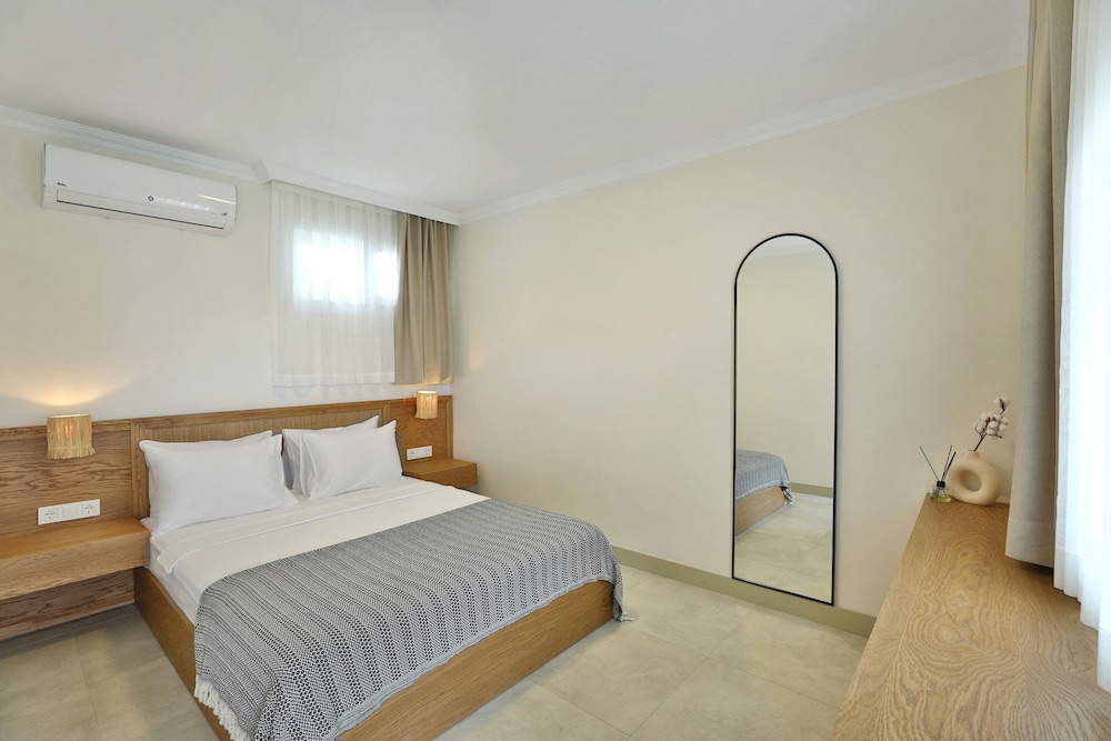Standard Double Room, 1 Double Bed, Patio, Garden Area photo 1
