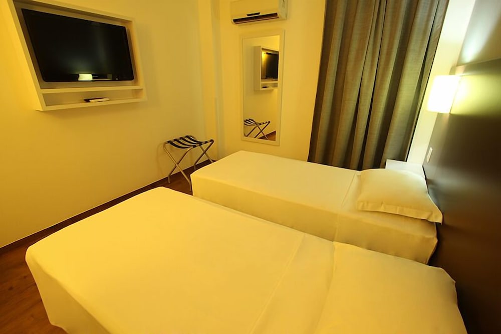 Superior Twin Room, 2 Twin Beds photo 1