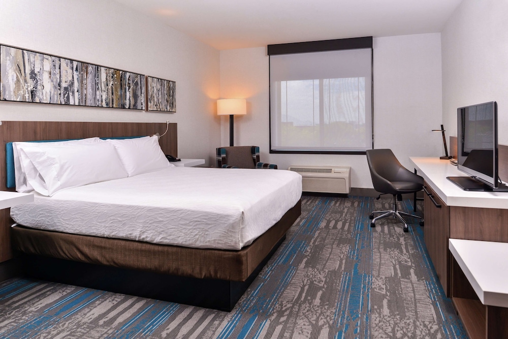 Room - Photo 1