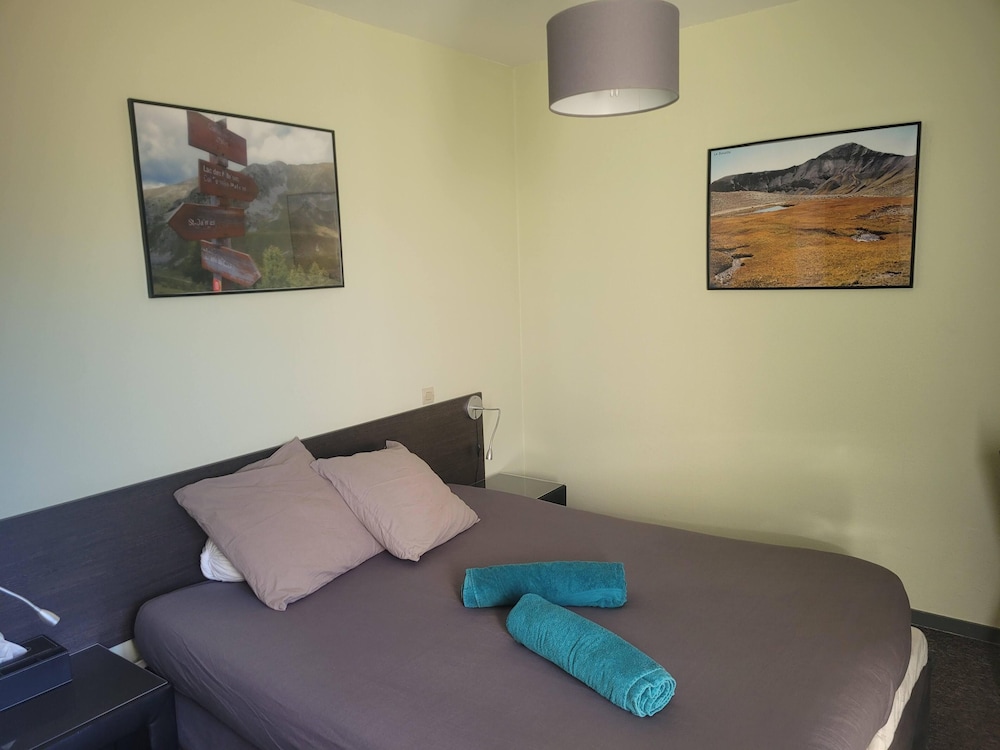 Superior Double Room, Ensuite, Mountain View (Double 4) photo 1
