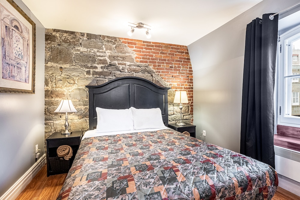 Classic Room, 1 Queen Bed photo 1