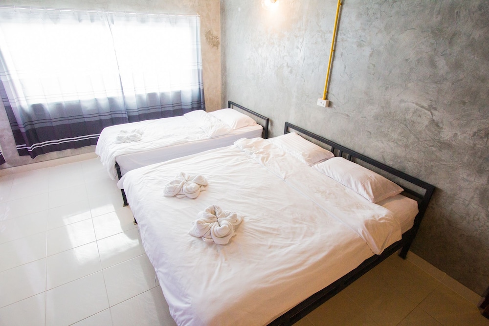 Standard Triple Room - Photo 3