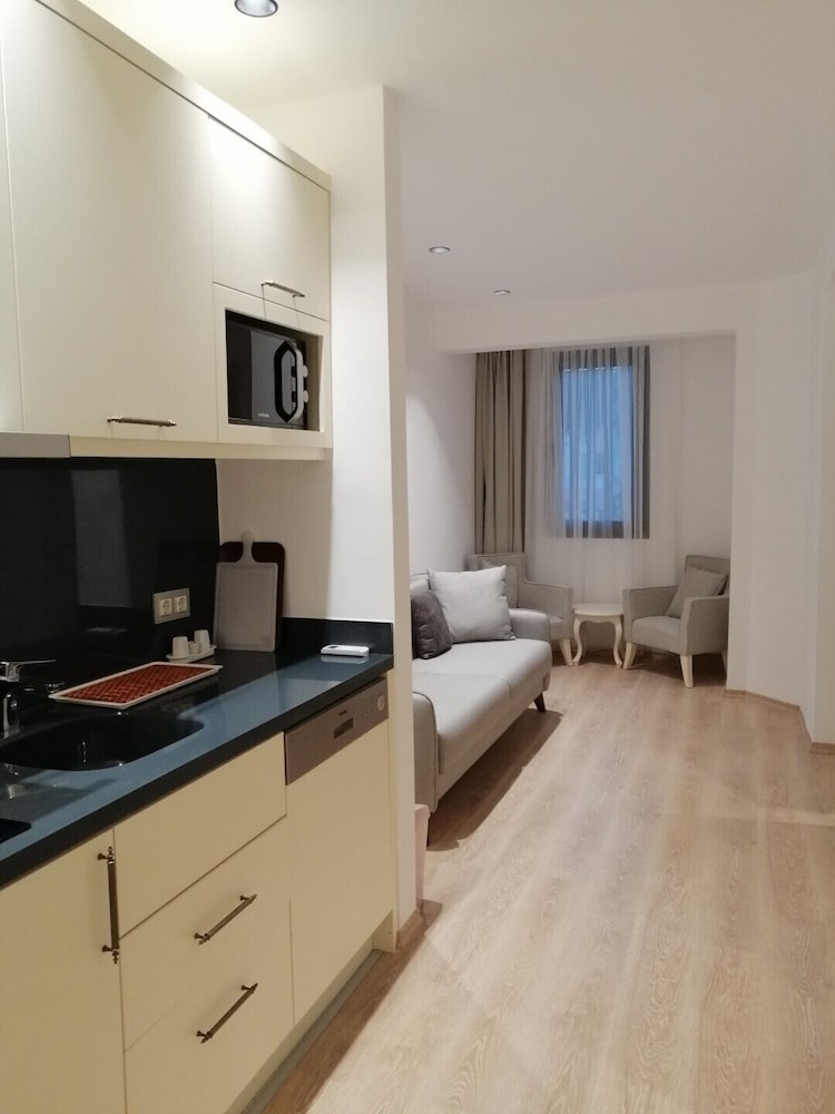 Family Apartment - Photo 4