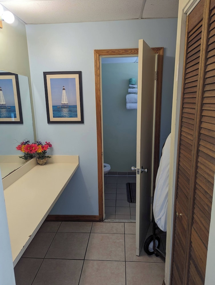 Standard Room, 1 Bedroom, Non Smoking, Private Bathroom (Room 1)