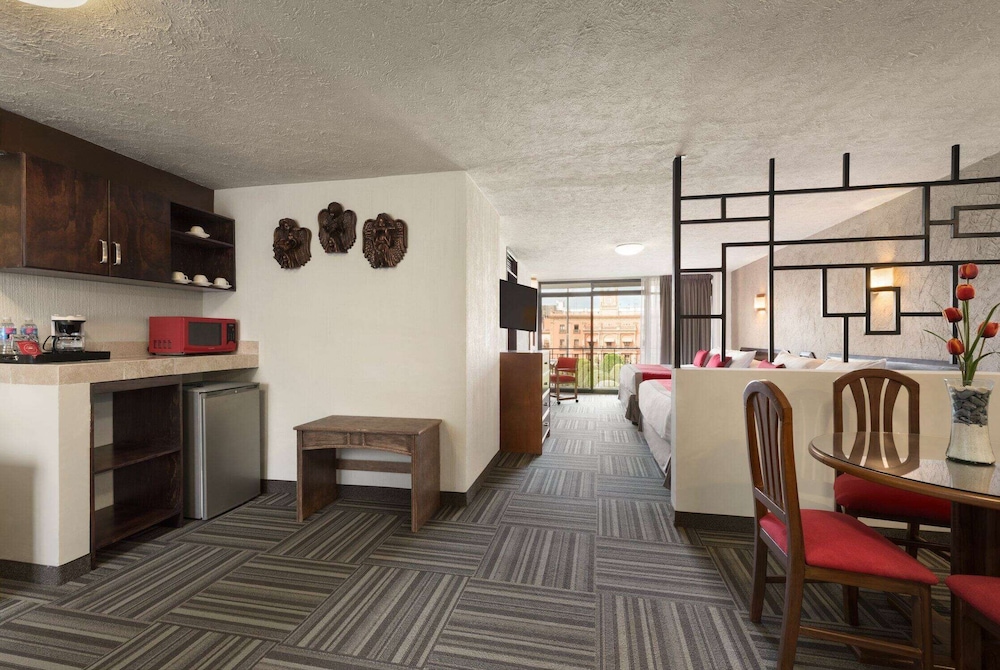 Junior Suite, 2 Double Beds, Non Smoking - Photo 1