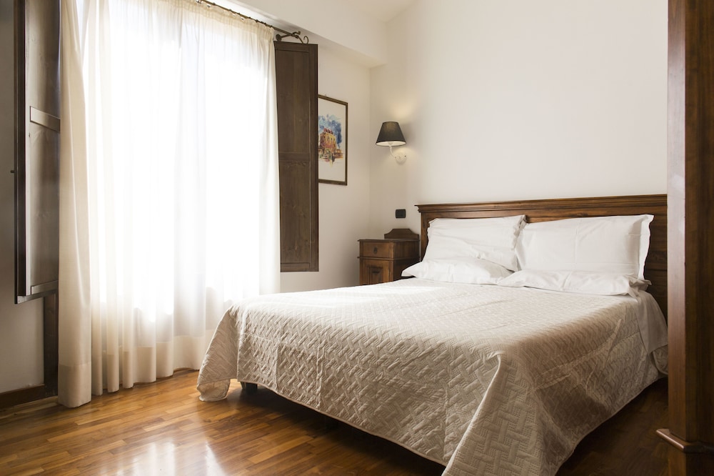 Double or Twin Room photo 1