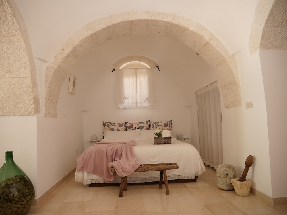 Suite Trullo Arco photo 3