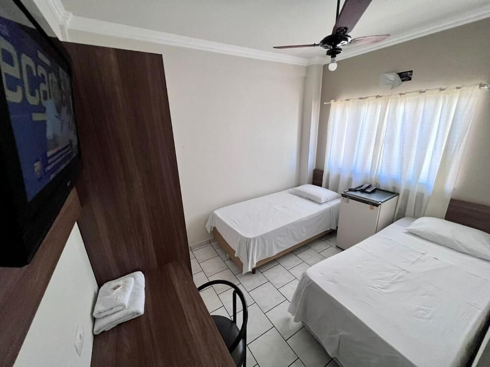 Deluxe Twin Room photo 3