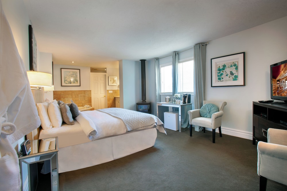 Luxury Room, 1 King Bed photo 2