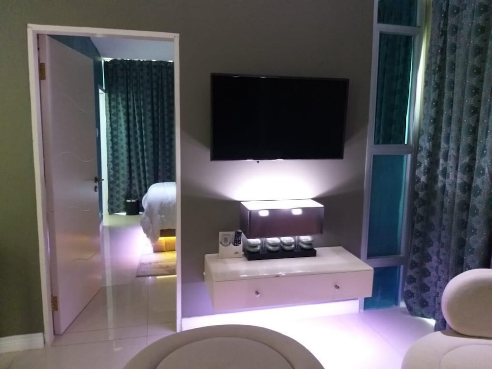 Standard Studio Suite photo 2