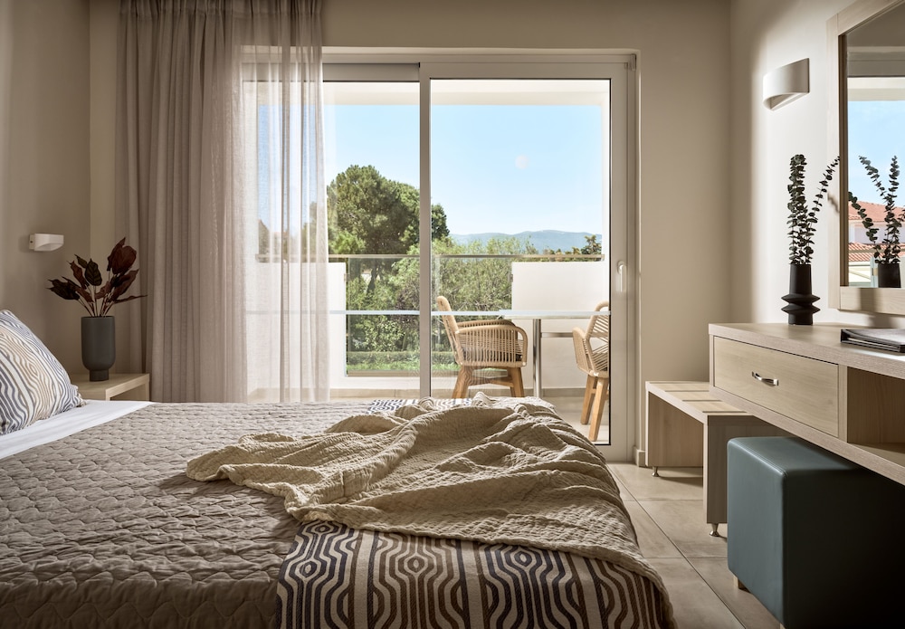 Superior Twin Room - Photo 3