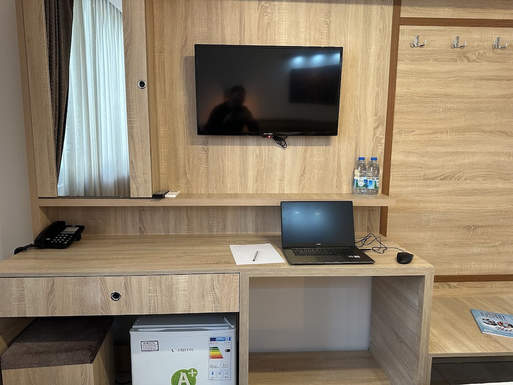 Standard Triple Room - Photo 11