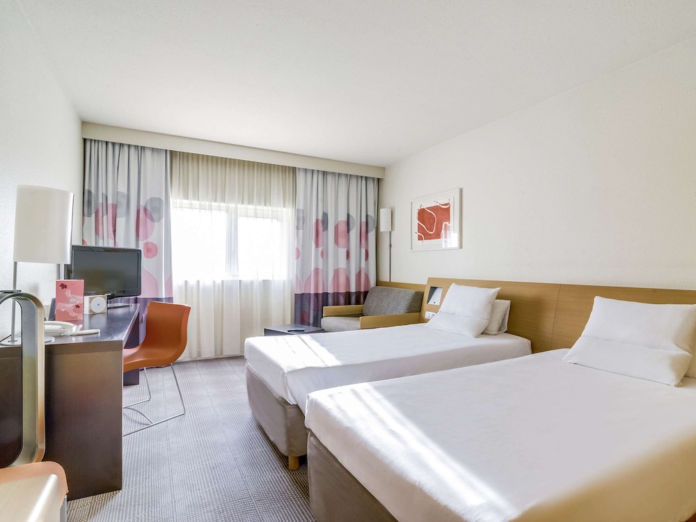 Classic Twin Room, Multiple Beds - Photo 4