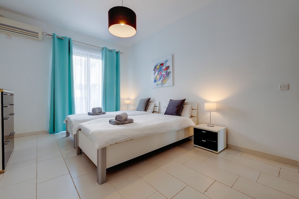 Apartment (2 Bedrooms)