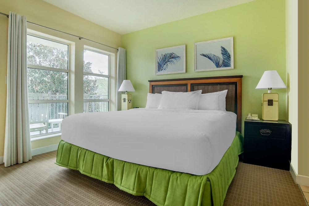 2 BEDROOM 1 KING 2 DOUBLES SUITE PLUS