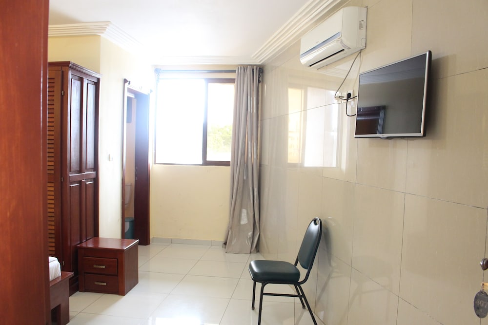 Standard Room photo 2